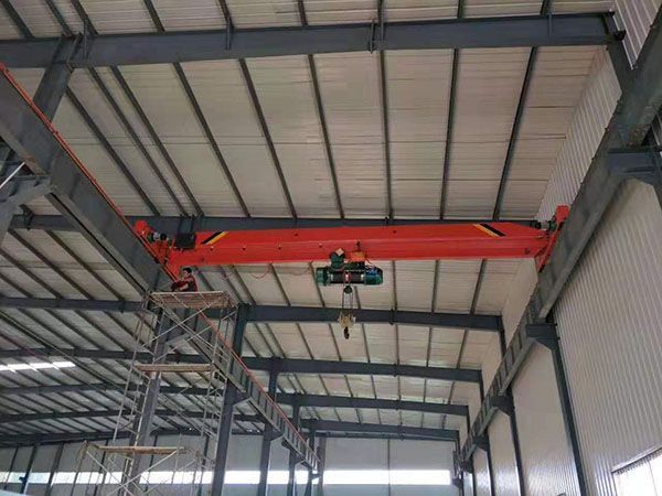 How to prevent wear and tear of a single beam crane?